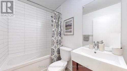 612 - 840 Queen'S Plate Drive, Toronto, ON - Indoor Photo Showing Bathroom