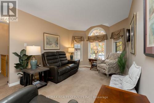 52 Buffridge Trail, Brampton, ON - Indoor Photo Showing Living Room