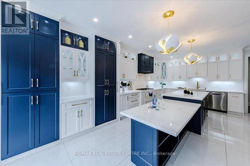 18 Elverton Crescent, Brampton, ON - Indoor Photo Showing Kitchen