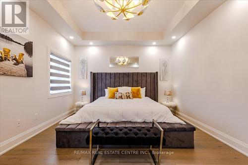 18 Elverton Crescent, Brampton, ON - Indoor Photo Showing Bedroom