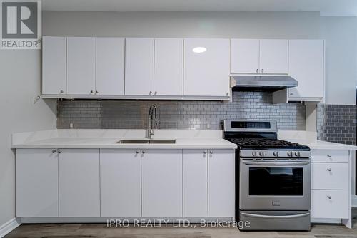 1140 Dufferin Street, Toronto, ON - Indoor Photo Showing Kitchen