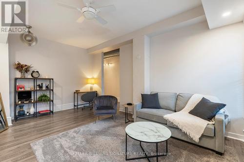 76 George Street, Hamilton, ON - Indoor Photo Showing Living Room