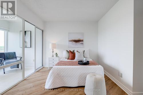 1207 - 237 King Street W, Cambridge, ON - Indoor Photo Showing Bedroom