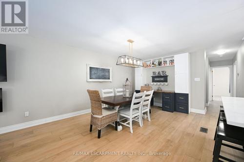 8 Gafney Court, Hamilton, ON - Indoor Photo Showing Dining Room