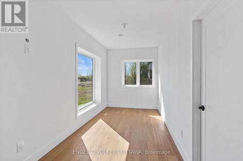 133 Cadieux Way, Ottawa, ON - Indoor Photo Showing Other Room