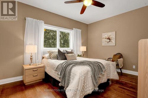 617 Meadowridge Circle, Ottawa, ON - Indoor Photo Showing Bedroom