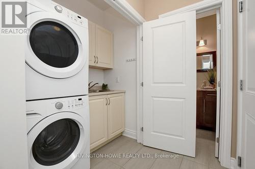 617 Meadowridge Circle, Ottawa, ON - Indoor Photo Showing Laundry Room