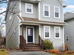 95 Lier Ridge  Halifax, NS B3P 0E1