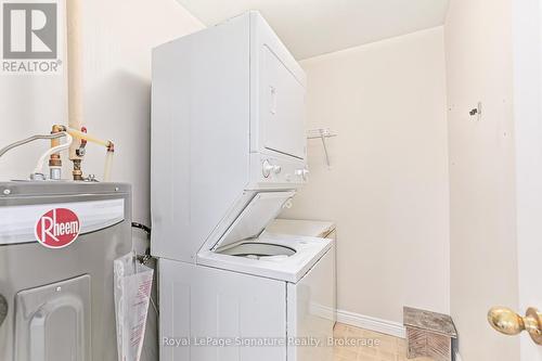 608 - 172 Eighth Street, Collingwood, ON - Indoor Photo Showing Laundry Room