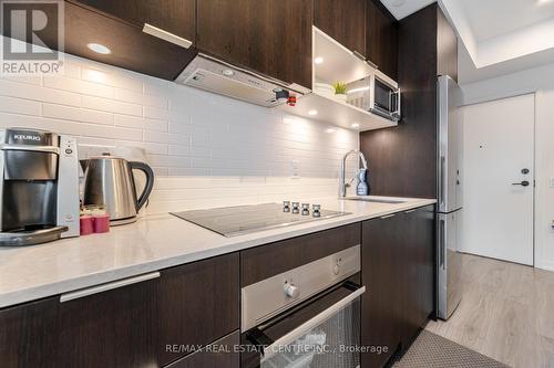 911 - 20 Tubman Avenue, Toronto, ON - Indoor Photo Showing Kitchen With Upgraded Kitchen