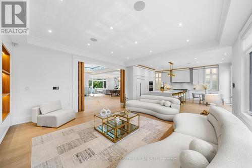 190 Hounslow Avenue, Toronto, ON - Indoor Photo Showing Living Room