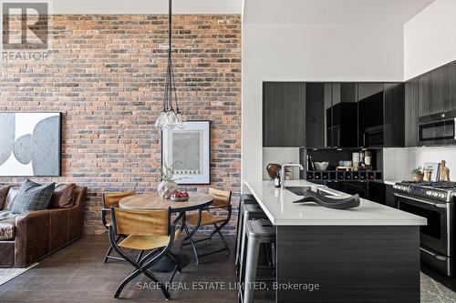 Ph04 - 88 Colgate Avenue, Toronto, ON - Indoor Photo Showing Kitchen