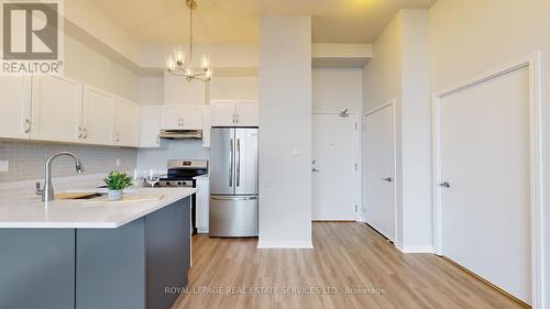 404 - 1600 Keele Street, Toronto, ON - Indoor Photo Showing Kitchen With Stainless Steel Kitchen With Upgraded Kitchen