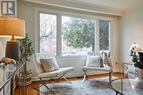 71 Clairton Crescent, Toronto, ON - Indoor Photo Showing Living Room