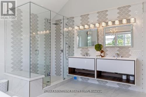 265 Woodale Avenue, Oakville, ON - Indoor Photo Showing Bathroom