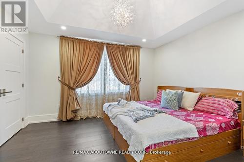 265 Woodale Avenue, Oakville, ON - Indoor Photo Showing Bedroom