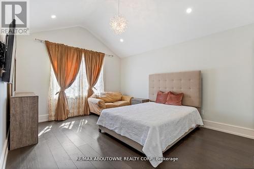 265 Woodale Avenue, Oakville, ON - Indoor Photo Showing Bedroom