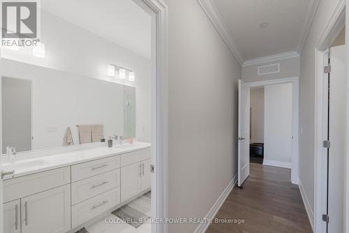 404 - 460 Callaway Road, London, ON - Indoor Photo Showing Bathroom