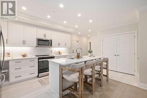 309 - 1560 Upper West Avenue, London, ON - Indoor Photo Showing Kitchen With Stainless Steel Kitchen With Upgraded Kitchen