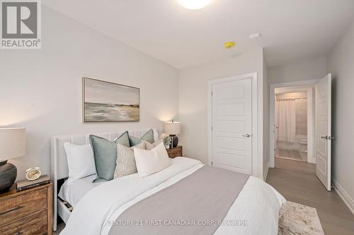 309 - 1560 Upper West Avenue, London, ON - Indoor Photo Showing Bedroom