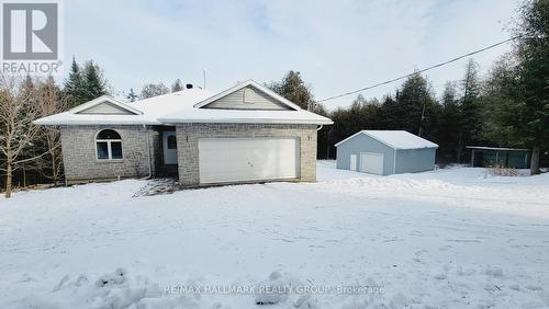 1250 Upper Dwyer Hill Road, Ottawa, ON - Outdoor