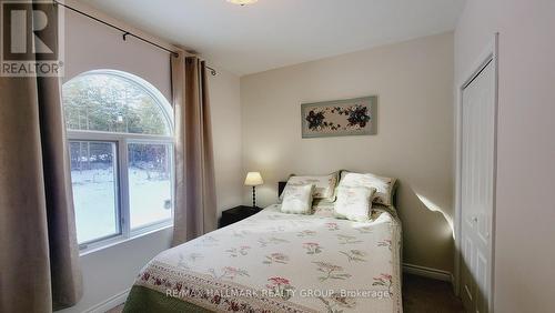 1250 Upper Dwyer Hill Road, Ottawa, ON - Indoor Photo Showing Bedroom