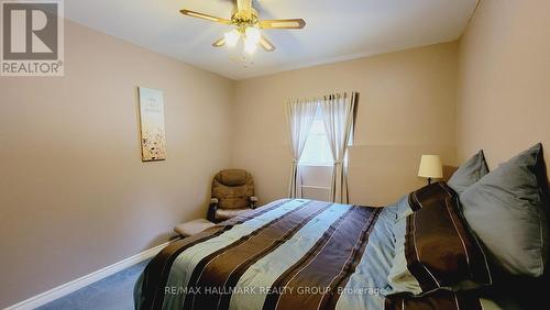 1250 Upper Dwyer Hill Road, Ottawa, ON - Indoor Photo Showing Bedroom