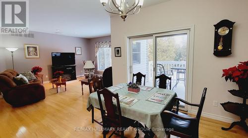 1250 Upper Dwyer Hill Road, Ottawa, ON - Indoor Photo Showing Dining Room