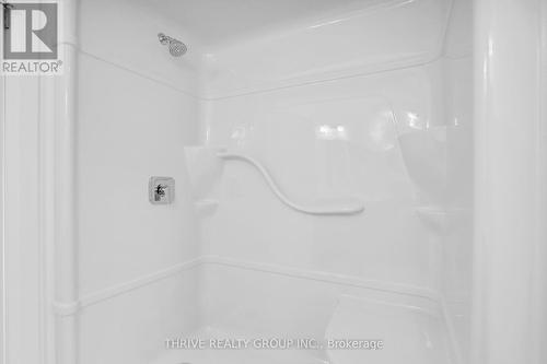 2350 Jordan Boulevard, London, ON - Indoor Photo Showing Bathroom