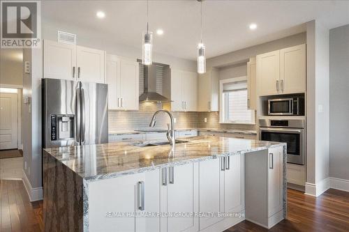 740 Cartographe Street, Ottawa, ON - Indoor Photo Showing Kitchen With Upgraded Kitchen