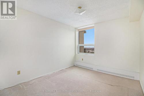 1401 - 665 Bathgate Drive, Ottawa, ON - Indoor Photo Showing Other Room