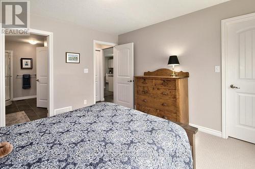 105 Empire Lane, Meaford, ON - Indoor Photo Showing Bedroom