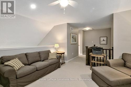 105 Empire Lane, Meaford, ON - Indoor Photo Showing Living Room