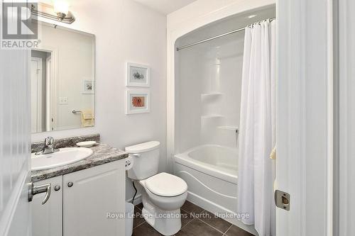 105 Empire Lane, Meaford, ON - Indoor Photo Showing Bathroom