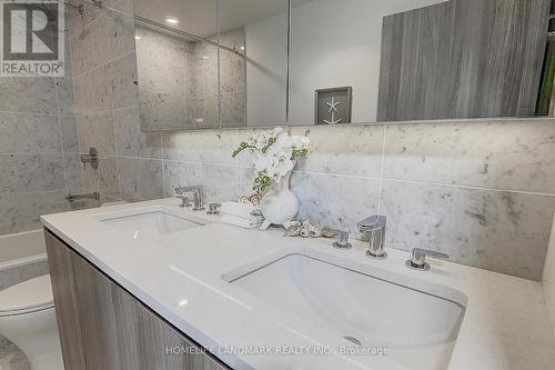 3203 - 95 Mcmahon Drive S, Toronto, ON - Indoor Photo Showing Bathroom