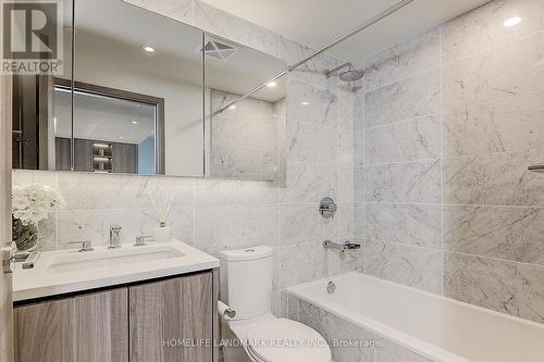 3203 - 95 Mcmahon Drive S, Toronto, ON - Indoor Photo Showing Bathroom