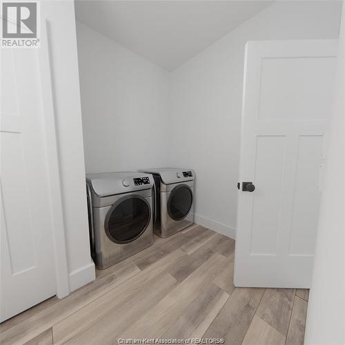 51 Demall Drive, Dresden, ON - Indoor Photo Showing Laundry Room