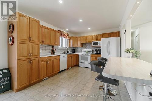 180 Wood Duck Drive, Otonabee-South Monaghan, ON - Indoor Photo Showing Kitchen