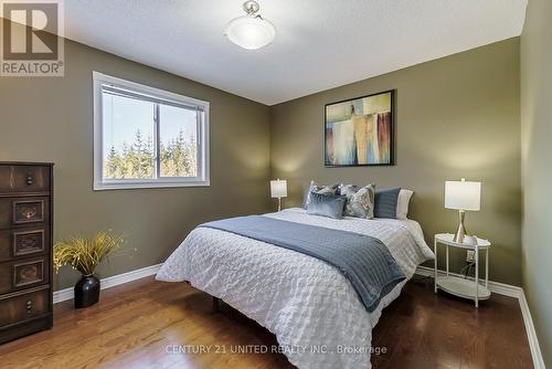 180 Wood Duck Drive, Otonabee-South Monaghan, ON - Indoor Photo Showing Bedroom