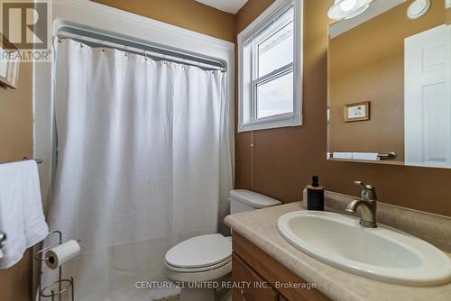 180 Wood Duck Drive, Otonabee-South Monaghan, ON - Indoor Photo Showing Bathroom