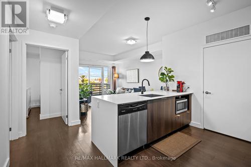 207 - 5025 Harvard Road, Mississauga, ON - Indoor Photo Showing Kitchen