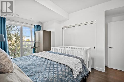 207 - 5025 Harvard Road, Mississauga, ON - Indoor Photo Showing Bedroom