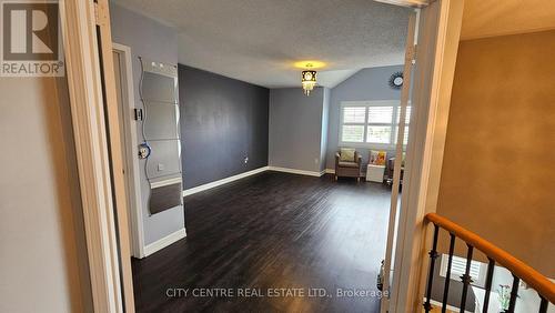 4972 Southampton Drive, Mississauga, ON - Indoor Photo Showing Other Room