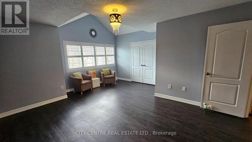 4972 Southampton Drive, Mississauga, ON - Indoor Photo Showing Other Room