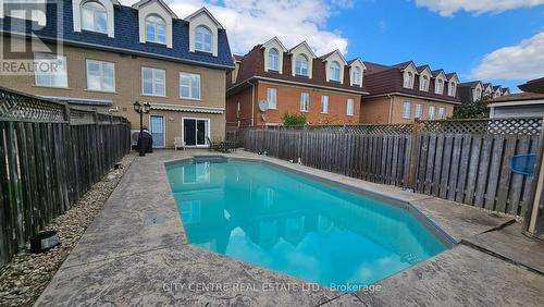 4972 Southampton Drive, Mississauga, ON - Outdoor With In Ground Pool