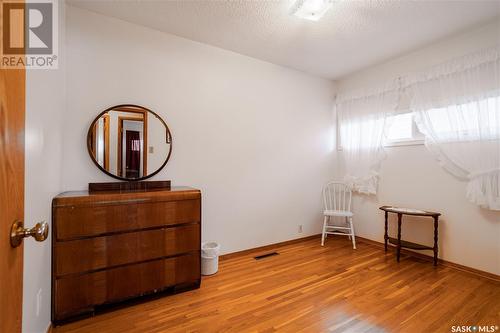 517 20Th Avenue E, Regina, SK - Indoor Photo Showing Other Room