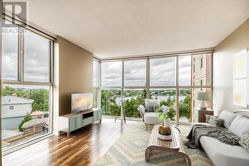 2000 Regent Street Unit# 304, Greater Sudbury, ON - Indoor Photo Showing Living Room