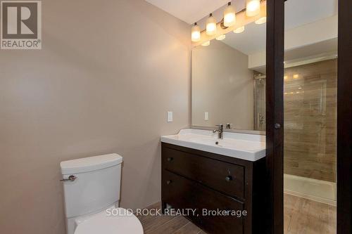 400 Tartaruga Lane, Ottawa, ON - Indoor Photo Showing Bathroom