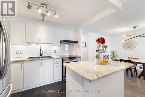 Ph6 - 158A Mcarthur Avenue, Ottawa, ON - Indoor Photo Showing Kitchen With Double Sink