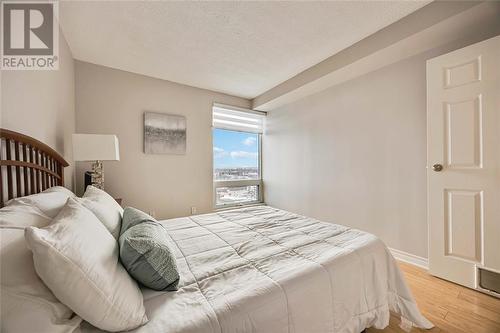 155 Front Street North Unit# 1309, Sarnia, ON - Indoor Photo Showing Bedroom